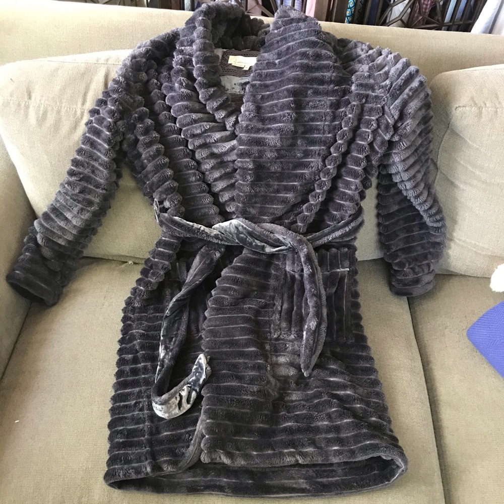 Anthropologie plush robe